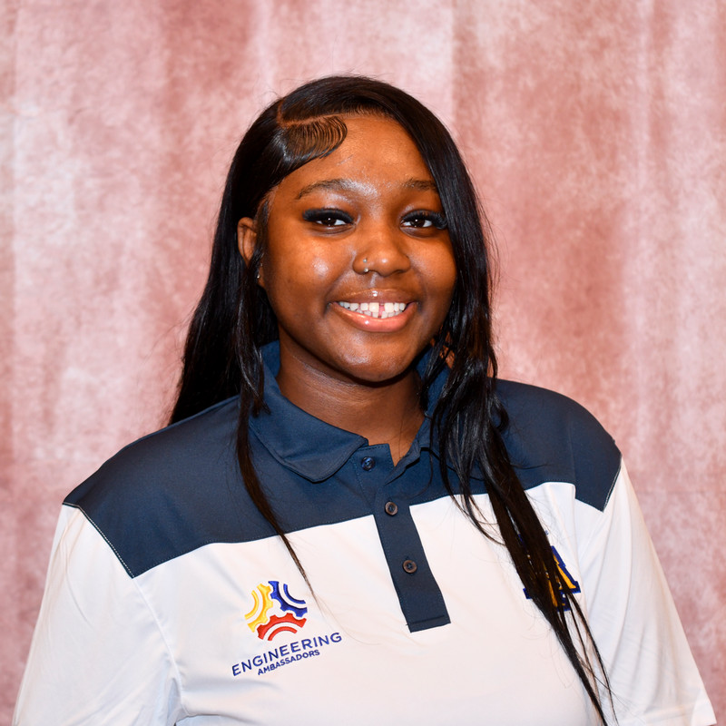 headshot of Jamila Morris